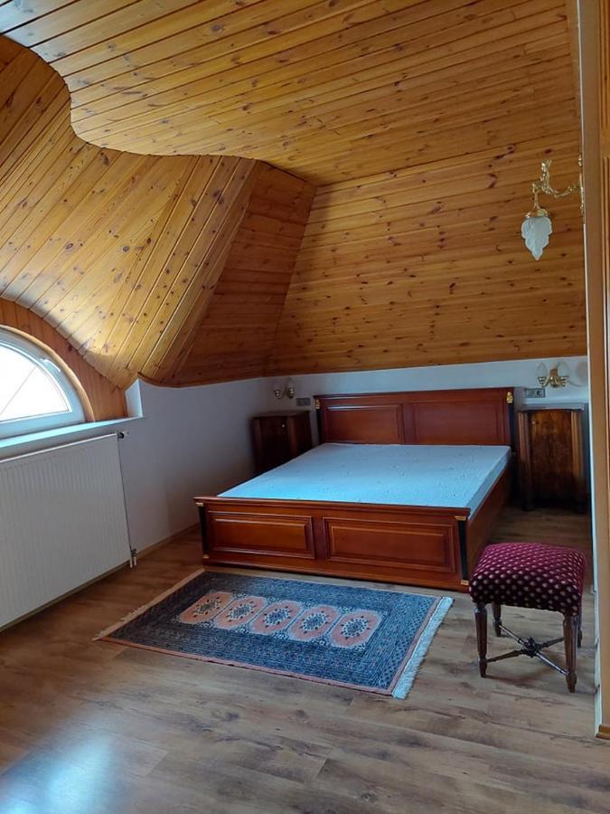 Ferienwohnung Gombos Apartman Hajdúszoboszló Exterior foto